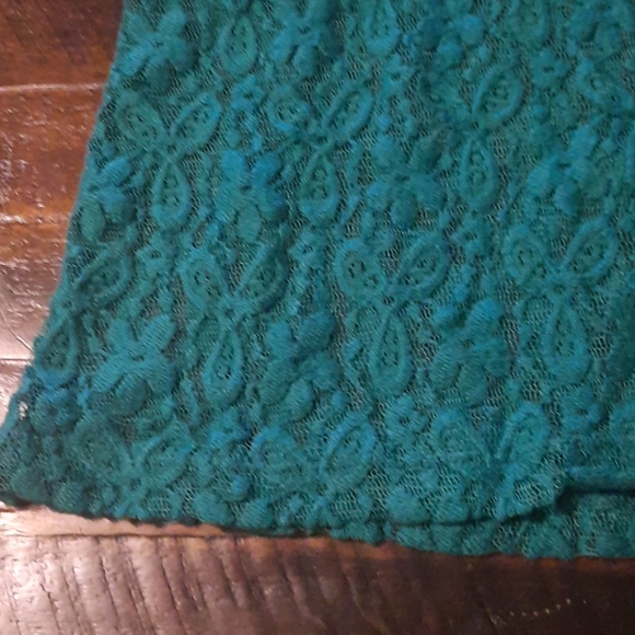 Lace top - Picture 4 of 4
